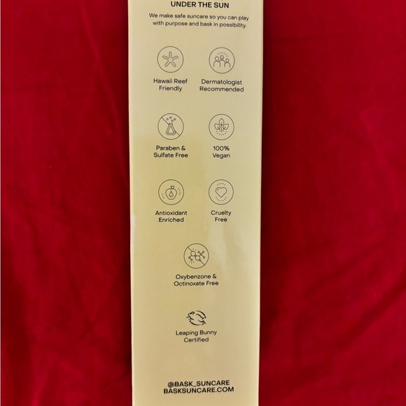 NWT Bask BROAD SPECTRUM
SPF 50 LOTION
Water & Sweat Resistant - Picture 2 of 5